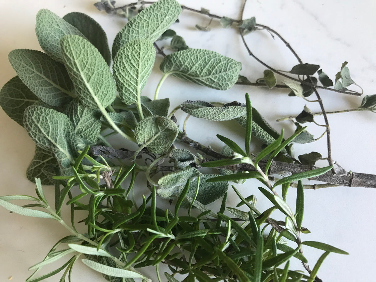 SORE THROAT SPRAY Sage/Oregano/Rosemary Borth Naturals